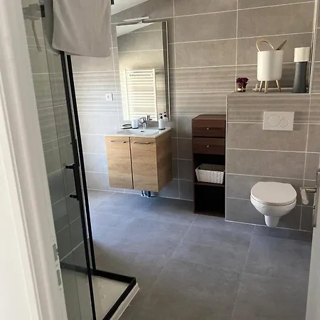 Nyaraló House 10 With 1 Bedroom Lechaffardcom *